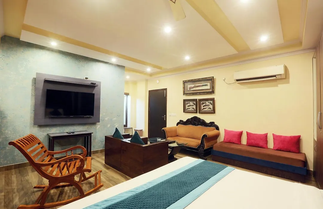 Hotel Castle Blue New Delhi Near Igi Airport-1